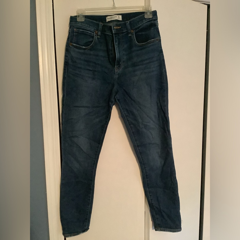 Abercrombie & Fitch The Super Skinny High Rise size 6 short